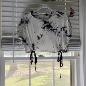 Lizard Thicket crop top